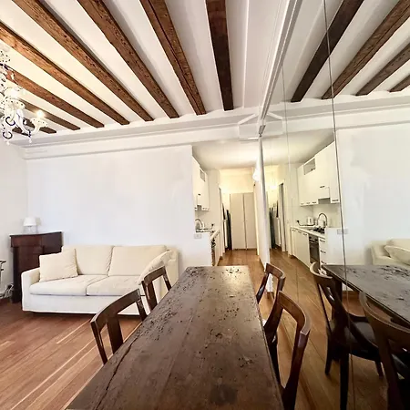 Giardini Apartment *