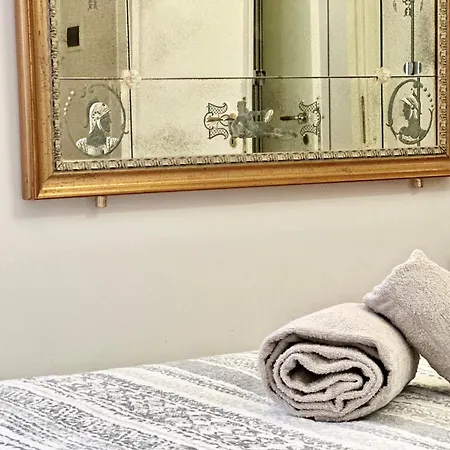 Giardini Apartment *