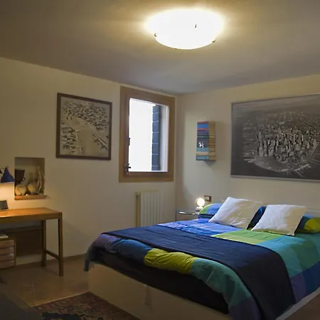 Real Venetian Apartment, 300 M From Rialto Bridge, 100 Sqm Venice