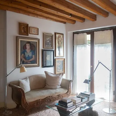 Terrazza Momon Apartment *