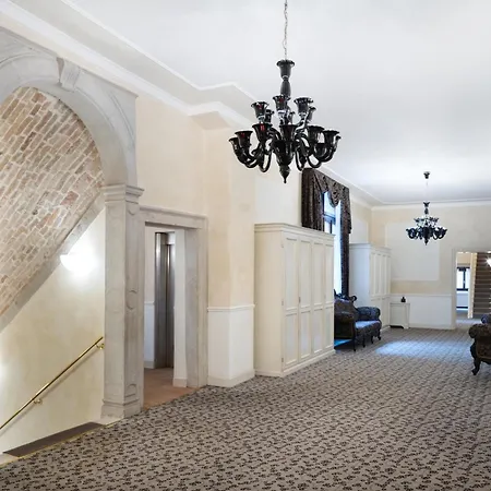 Hotel Maison | Esperienze 4*