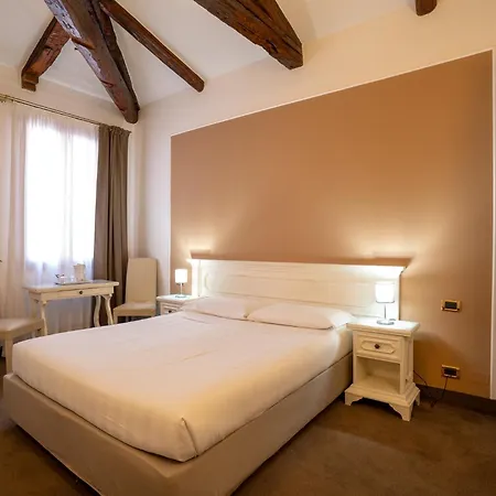 Corte Rossa Bed & Breakfast 3*