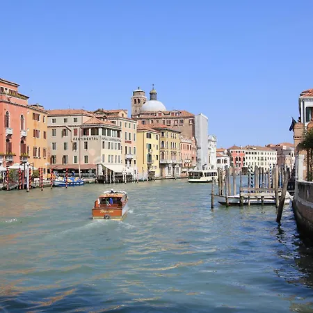 Grand Canal Terrace Palace Apartment