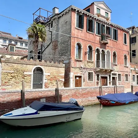 Vendramin Canal View Venice