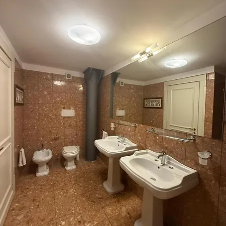 Molino Stucky Chimera - Canal View Apartment Venice