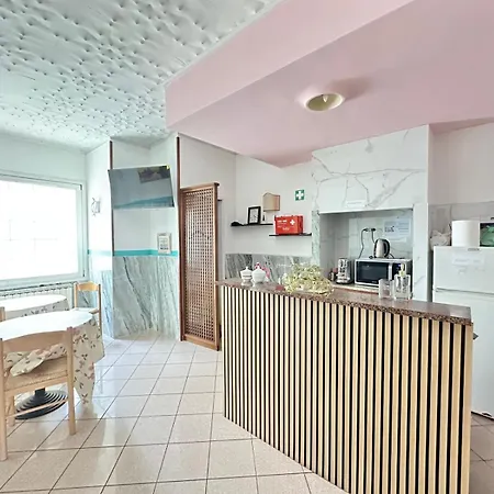 Tito Hotel 3*