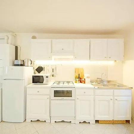 Apartment In ! On Whtsapp ! Check The Number From The Photos! Lovely