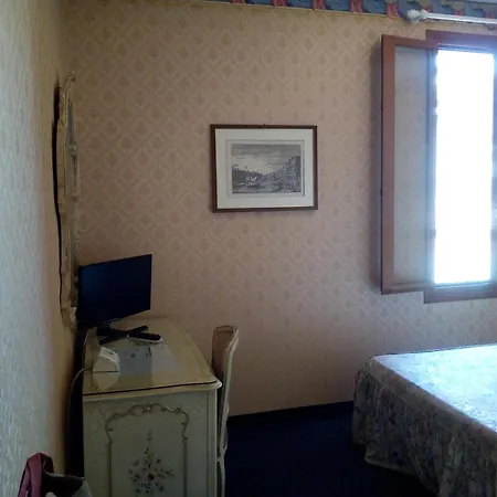 Panada L & S Guest house Venice