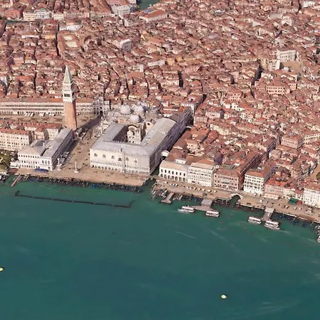 The B Collection - San Marco Riva Schiavoni Apartment