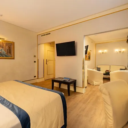 A La Commedia Hotel