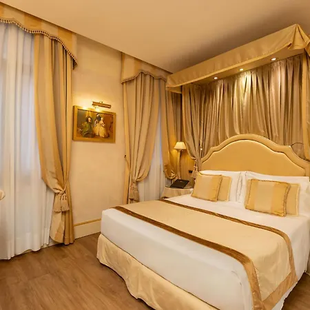 A La Commedia Hotel
