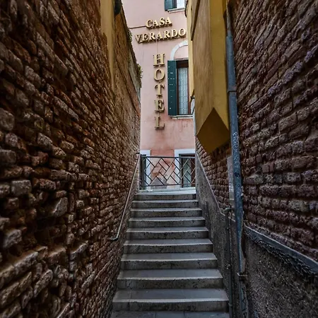 Casa Verardo Residenza D'epoca Hotel 3*