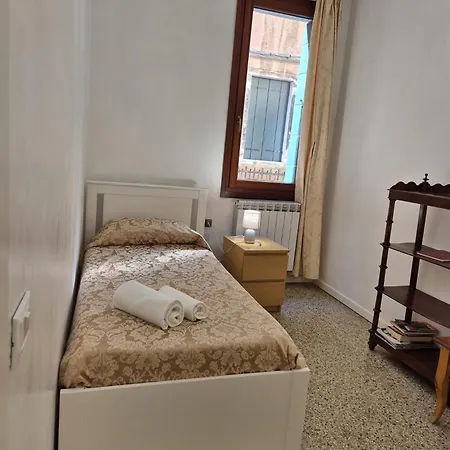 Daire Prince Apartments
