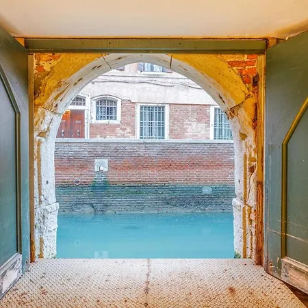 Canal View San Marco Rialto - Dogaressa Palace 1872 * Venice