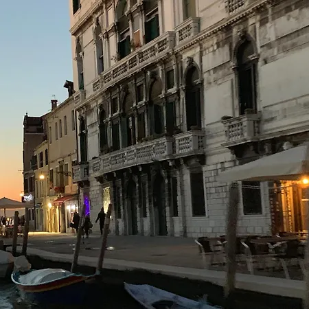 The Venetian Guest house Venice
