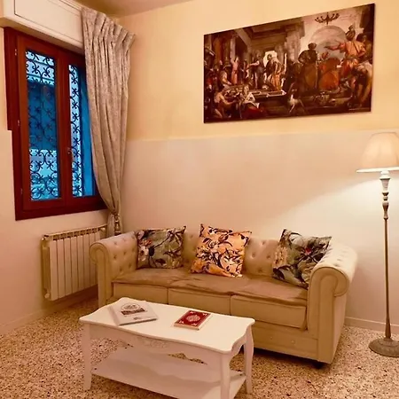 Behind Ca' Fumiani En Charme Apartment Venice