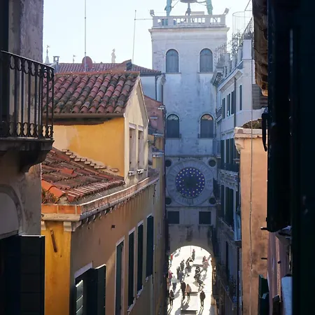 Luxury In San Marco, Apartment *