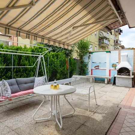 Jolly Guest house