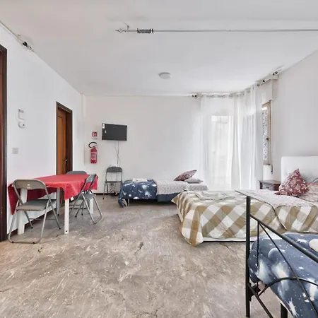Apartment In Center Mestre