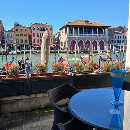 Grand Canal Diamond Apartment *