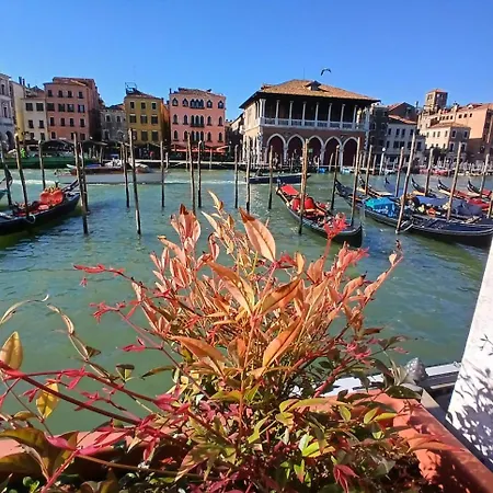 Grand Canal Diamond