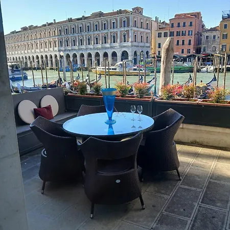 Grand Canal Diamond Apartment Venice
