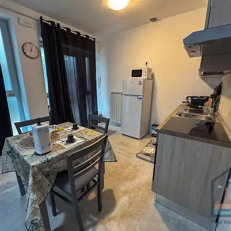 Apartment Casa Amicis - 5min Stazione Di Mestre