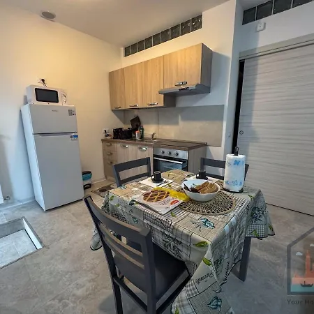 Apartment Casa Amicis - 5min Stazione Di Mestre Venice