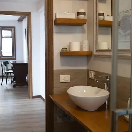 San Luca 1836 Apartment