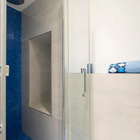 Stupendo Luxury Canal & Garden View Apartment *