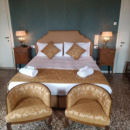 Hotel Ai Santi Apostoli