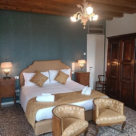 Hotel Ai Santi Apostoli