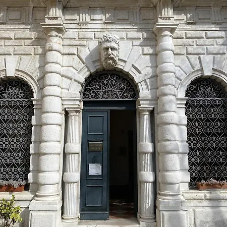 Casa Ai Greci - In Castello *