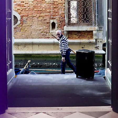 Palazzo Dei Fiori By Mate