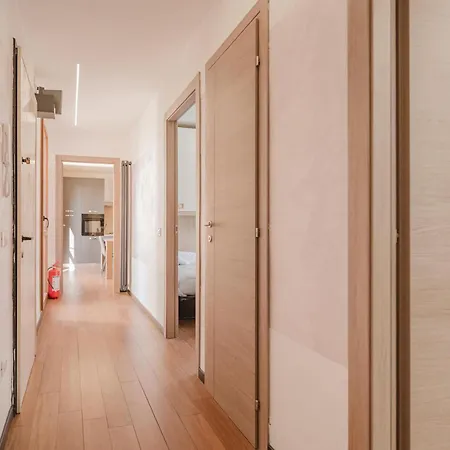 Apartment Attico Moderno E Accogliente A Venezia! Venice