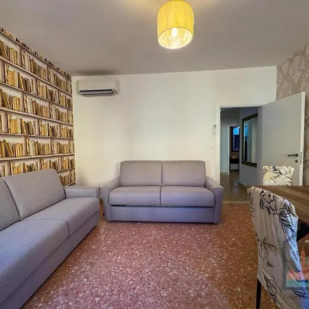 Accademia 10 Minutes From San Marco * Venice