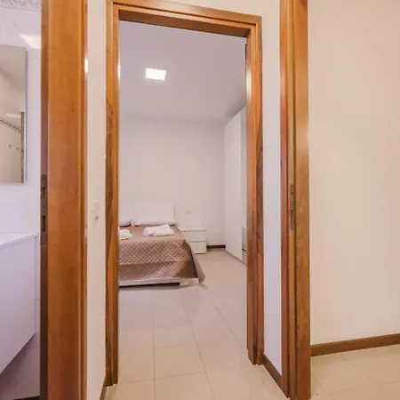 Apartment Unico 5 - 450 Mt From Mestre Station