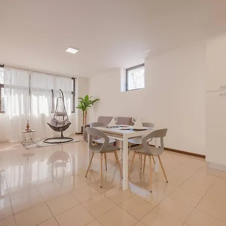Unico 8 A 700mt Dalla Stazione Apartment Venice