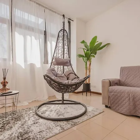 Unico 8 A 700mt Dalla Stazione Apartment