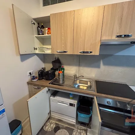 Apartment Casa Amicis - 5min Stazione Di Mestre Venice