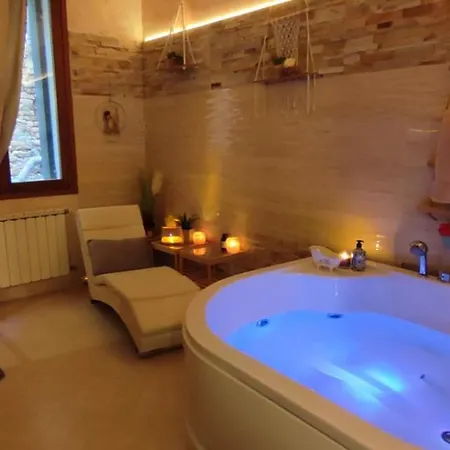 Apartment Haven In With Private Venice