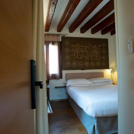 Guest house Ca' Dei Dogi 3*