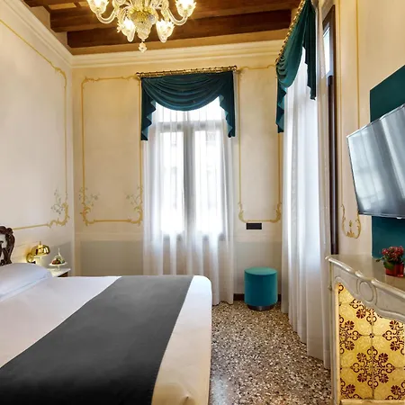 Hotel Unahotels Ala Venezia-adults 16 3*