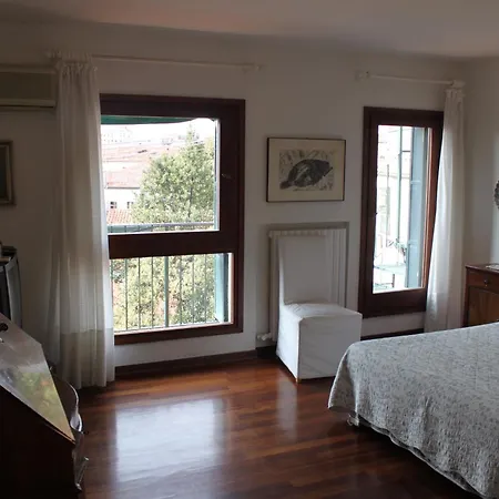 Mimi's Loft * Venice