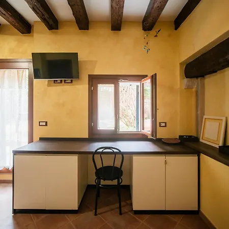 Apartment Secret Garden - Comfortable And Venice