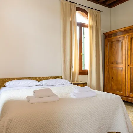 Apartment San Trovaso