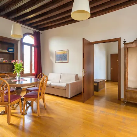 Apartment San Trovaso Venedig