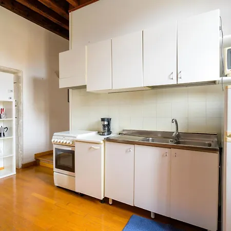 San Trovaso Apartment