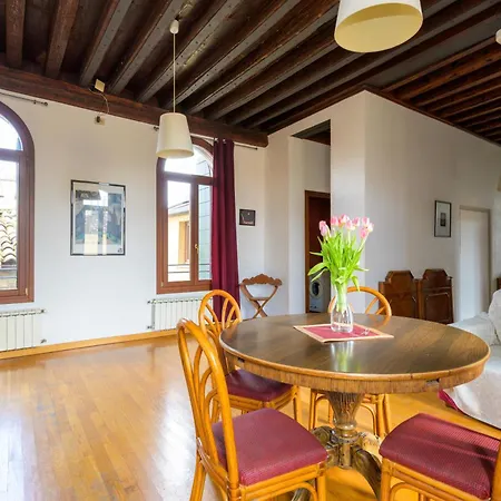 Apartment San Trovaso