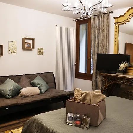 Apartment Haven In With Private *
